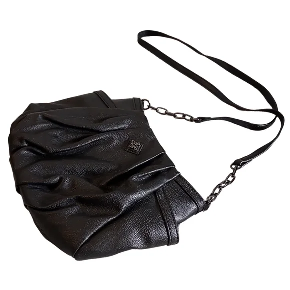 Vintage SimplyVera Vera Wang black vegan leather crossbody scrunch purse y2k - Picture 9 of 14